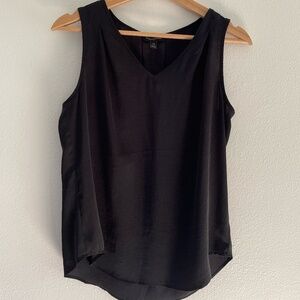 Banana Republic Breezy Sleeveless Shirt